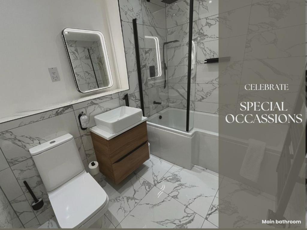 Ultra-Luxury City Centre 2 Bed Apartment, With Free Parking Cardiff Bagian luar foto